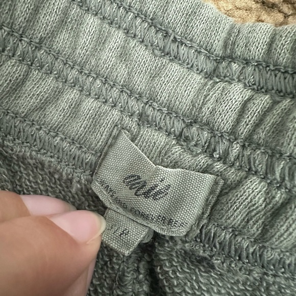 Aerie Green On My Way! Casual Shorts small - Picture 4 of 5